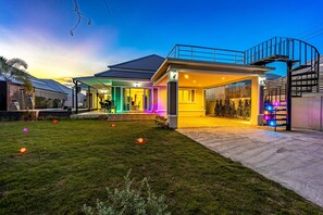 숙박 시설 정면