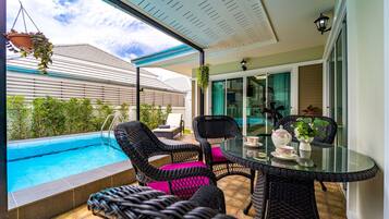 Villa | Terrace/patio
