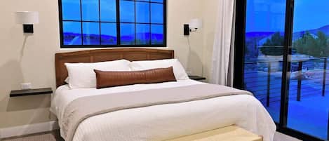 6 bedrooms, iron/ironing board