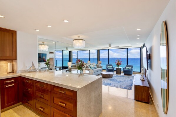 Interior - Mahana Penthouse Unit Oceanfront (Lahaina)
