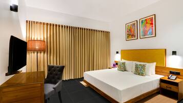 Superior Double Room | Minibar, laptop workspace, blackout curtains, iron/ironing board