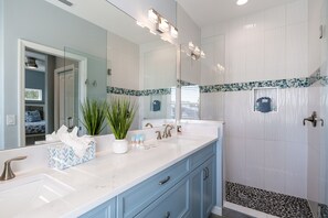 House, 3 Bedrooms | Bathroom | Towels