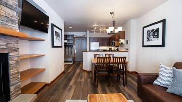 Condo, 1 Bedroom | Tempat makan