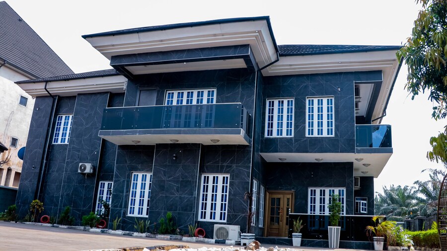 Blue Line Apartments