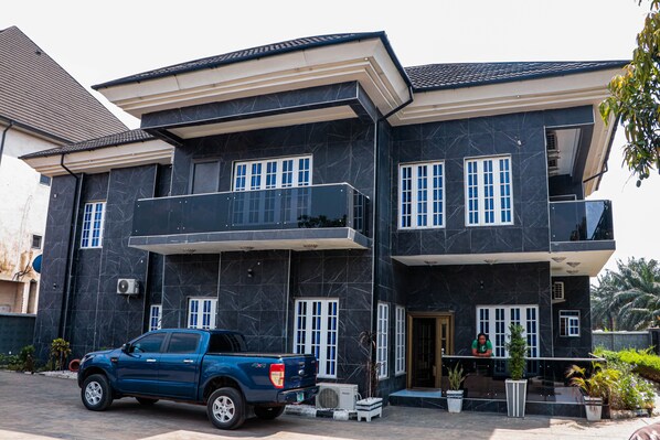 Front of property - Blue Line Apartments (Owerri)