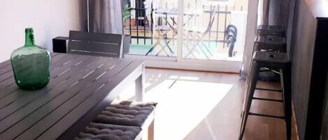 تناول الطعام