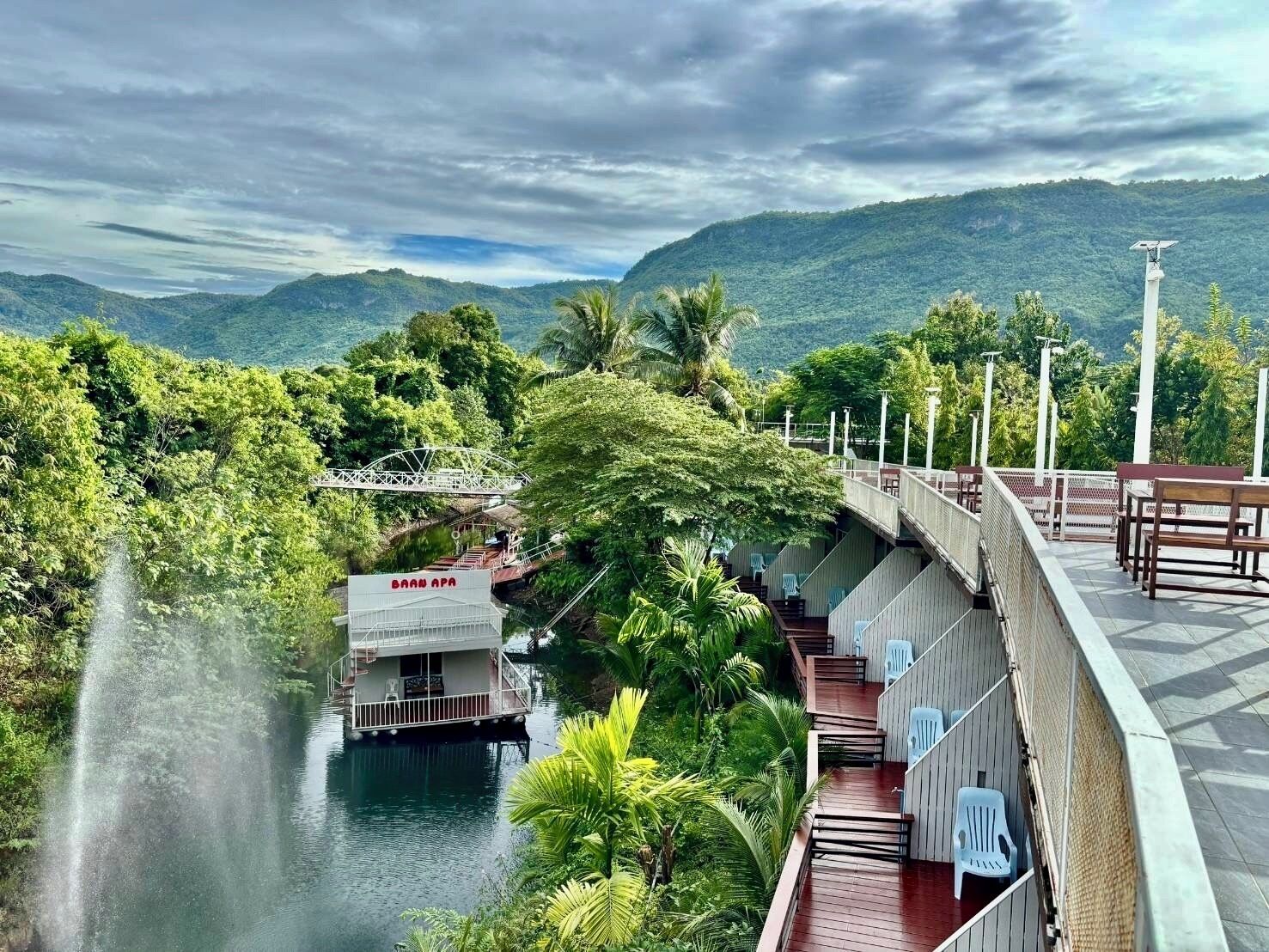 Basic Room | Living area