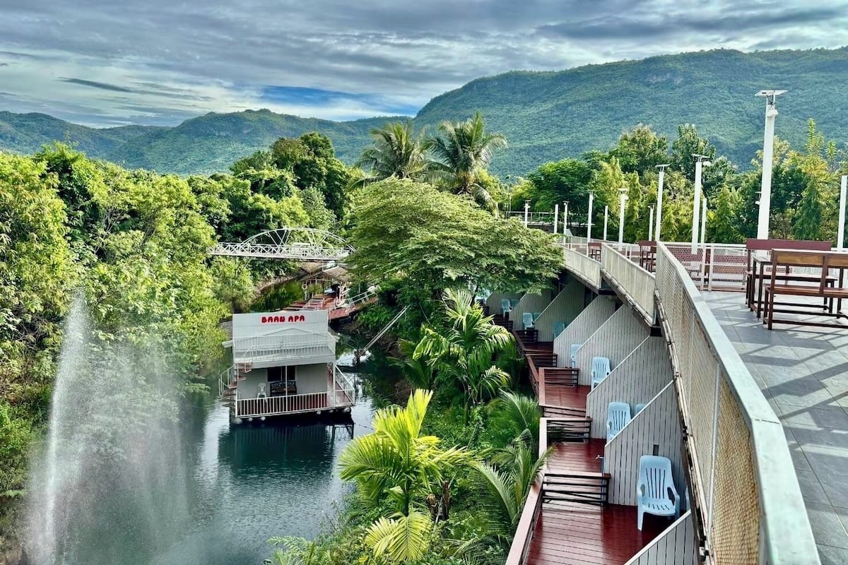 Basic Room | Living area