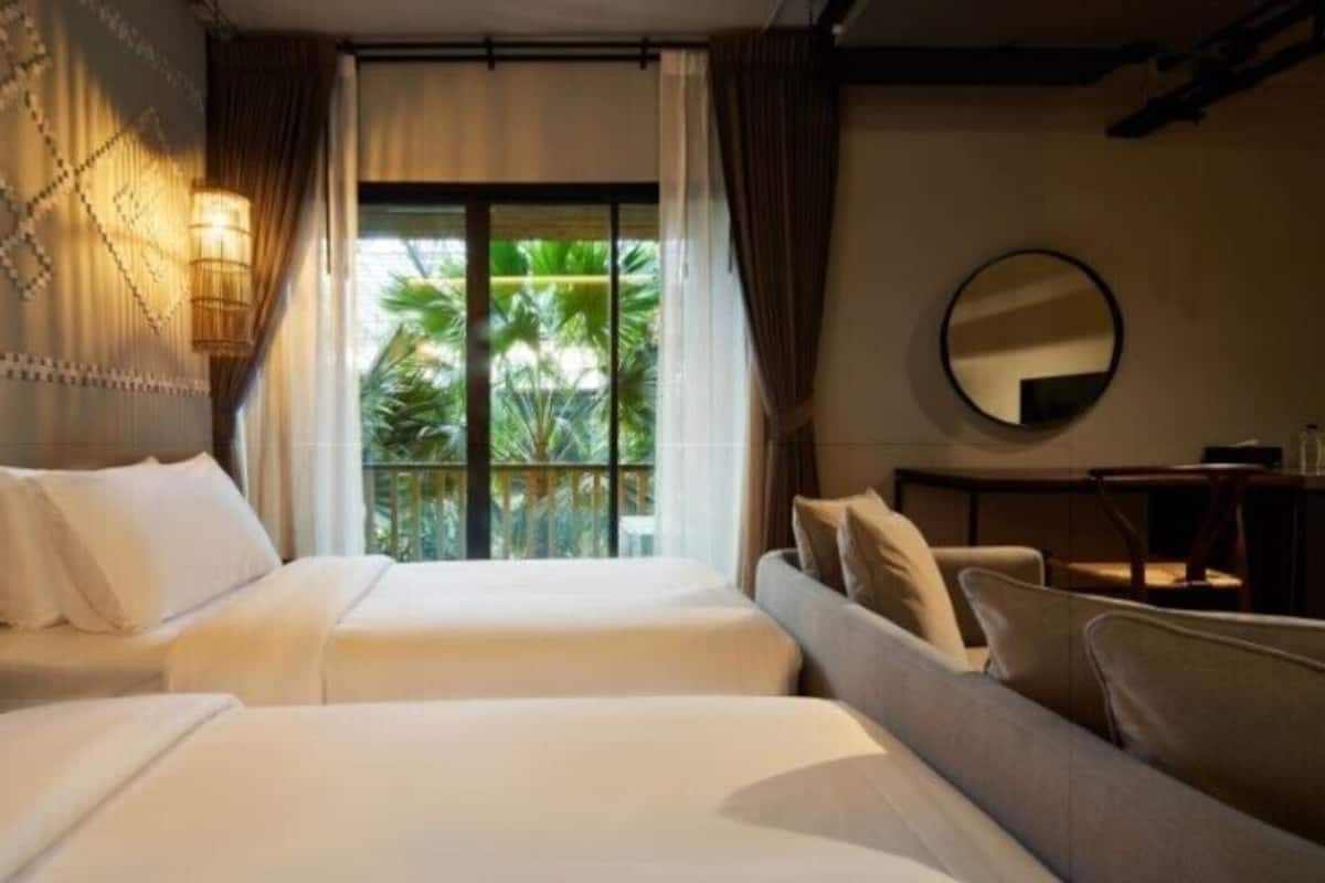 Habitació amb dos llits individuals Deluxe | Escriptori i wifi gratuïta