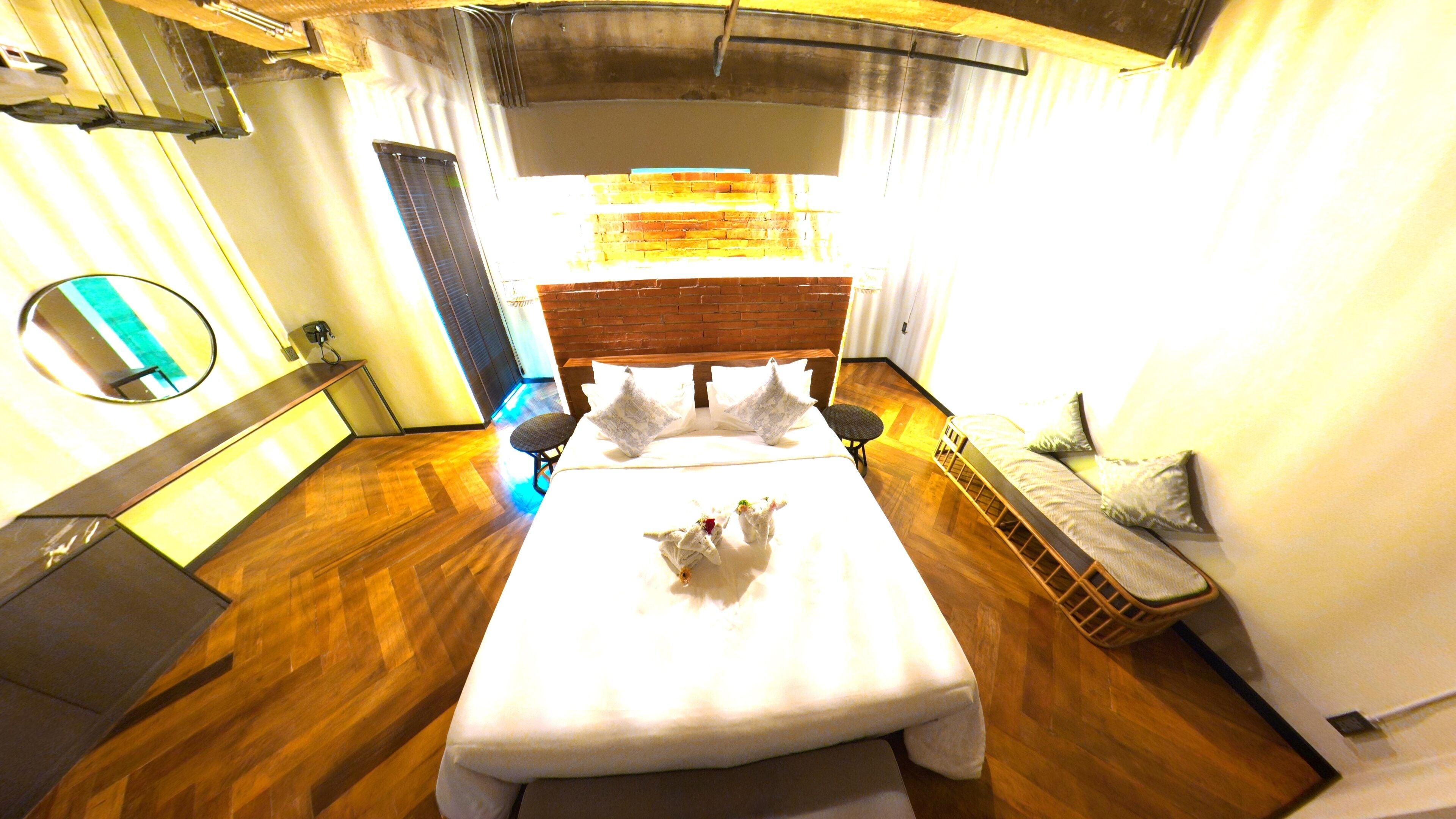 Grand Deluxe King City View | 办公桌、免费 WiFi、床单