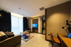 LCD TV - The Kailyn Hotels & Suites Atasehir (Istanbul)