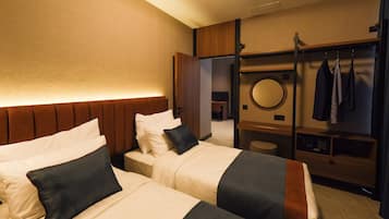 Standard Suite, 1 Bedroom | 1 bedroom, Egyptian cotton sheets, premium bedding, minibar
