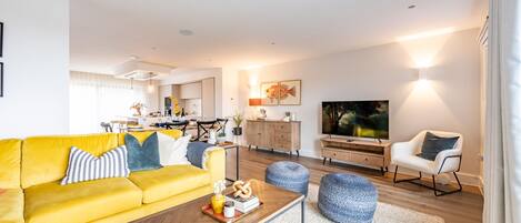 Cottage | Living area