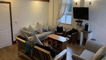 Cottage, 5 Bedrooms | Living area | DVD player