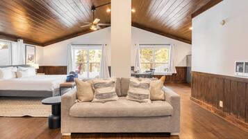 House (6 Bedrooms) | Interior