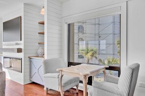 Apartment (3 Bedrooms) | Interior - 1101 Ocean Club by Avantstay Amazing Ocean Views Close To Beach! (Isle of Palms)