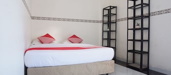 OYO 91900 Wisma Amrach