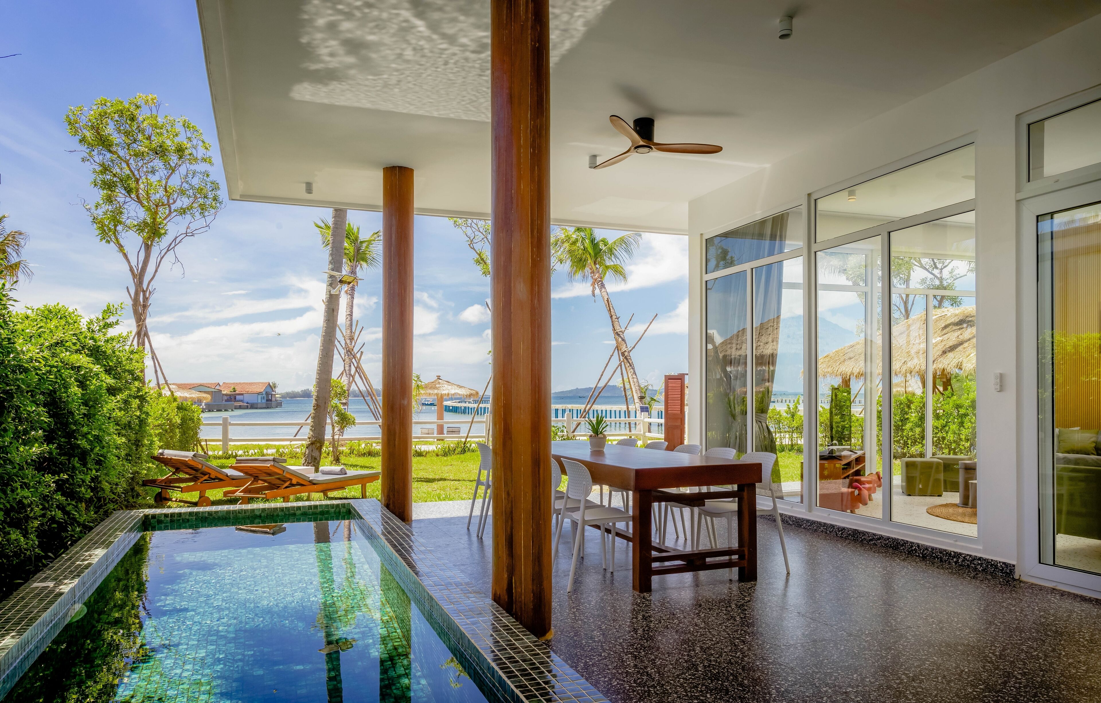 Three-Bedroom Tycoon Beach Pool Villa | ビーチ / オーシャン ビュー