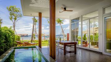 Three-Bedroom Tycoon Beach Pool Villa | Pemandangan pantai/laut