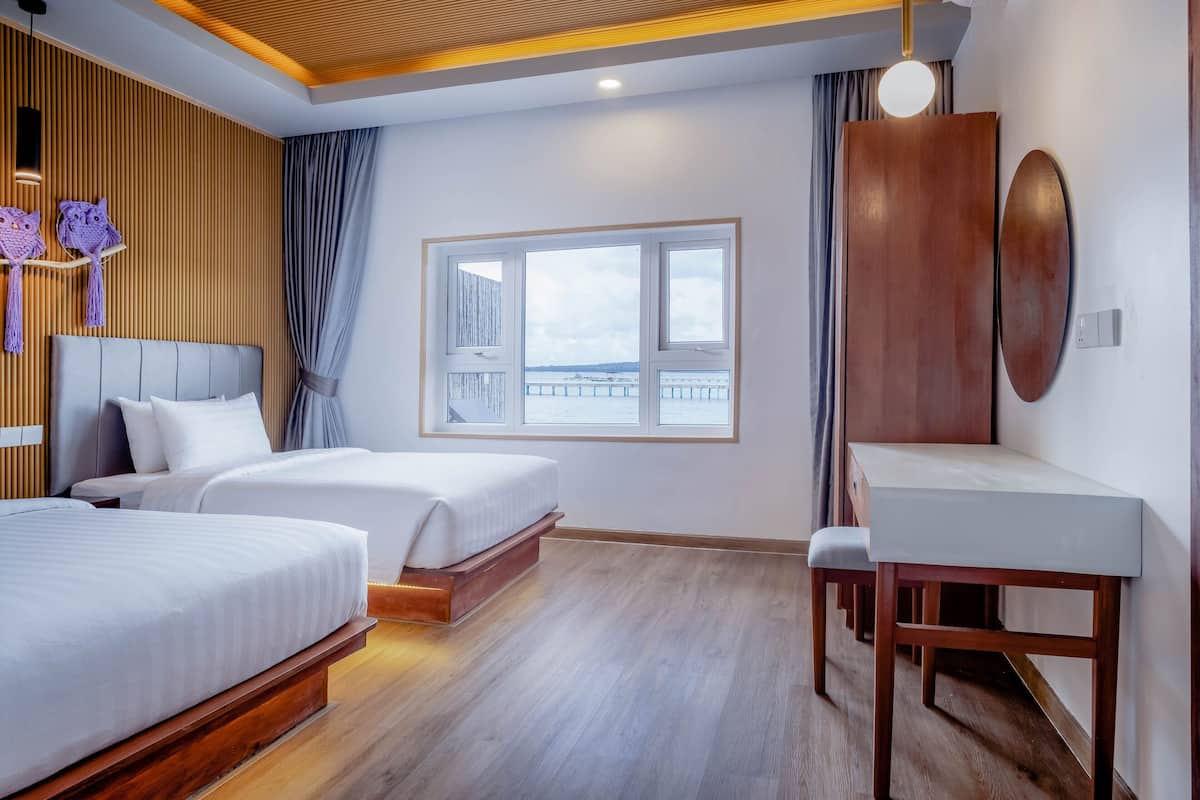 1 bedroom, minibar, in-room safe, desk