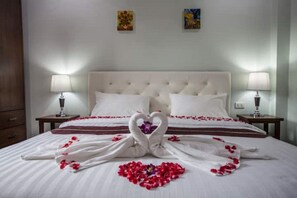 2 habitaciones, escritorio, wifi gratis y ropa de cama 