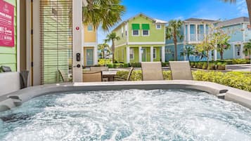 Bathtub spa outdoor