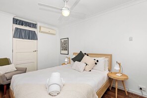 2 Schlafzimmer, Bügeleisen/Bügelbrett, kostenloses WLAN, Bettwäsche
