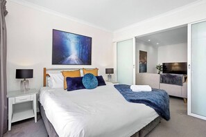 1 chambre, fer et planche à repasser, accès au Wi-Fi (inclus)