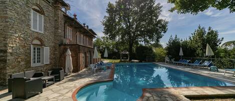 Piscine extérieure
