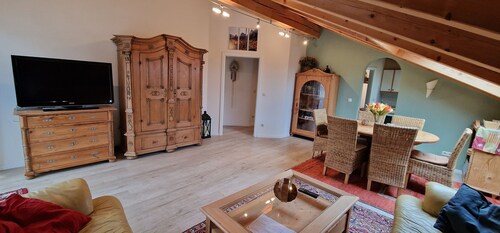 Herrlicher Blick auf die Kampenwand: Ferienwohnung ciao-aschau Bergsonne