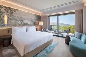 Hochwertige Bettwaren, Minibar, Zimmersafe