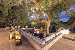 Lounge - JW Marriott Masai Mara Lodge (Maasai Mara)