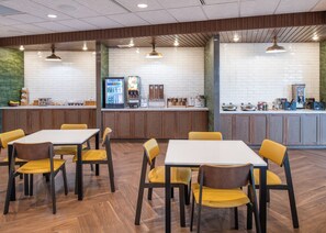 Free daily self-serve breakfast - Fairfield Inn & Suites By Marriott Stockton Lathrop (Lathrop)