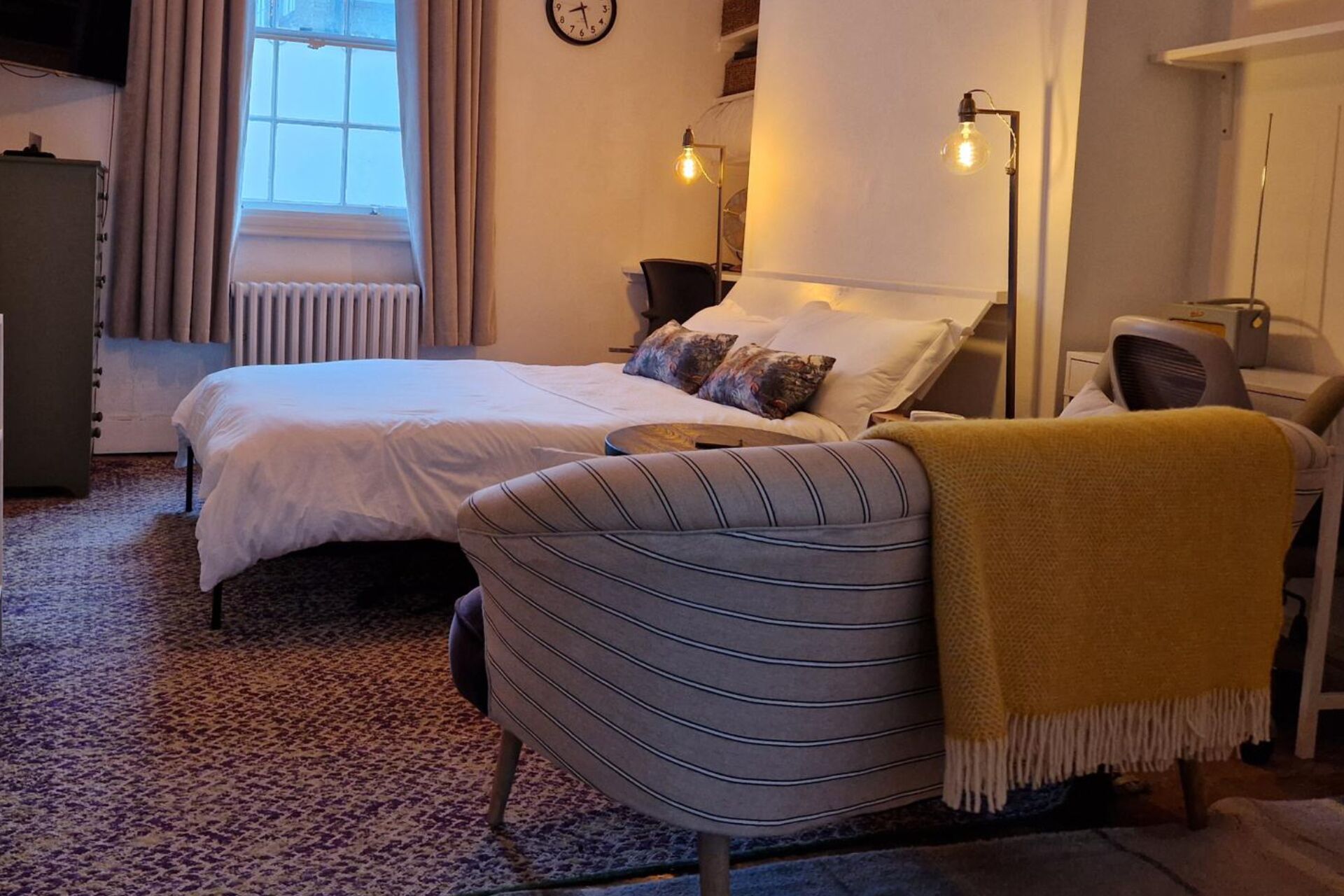 Studio | Iron/ironing board, free WiFi, bed sheets