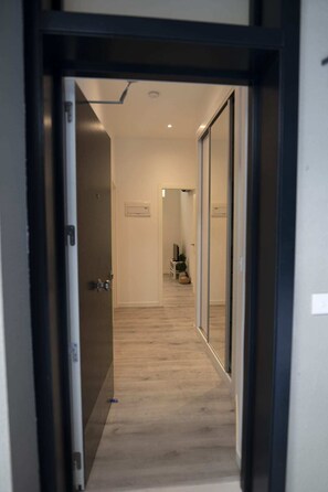 Eenvoudig appartement, 1 queensize bed met slaapbank | Interieur