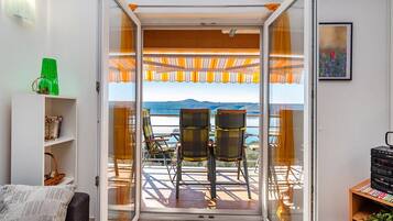 Departamento (One Bedroom Apartment with Balcony an) | Interior