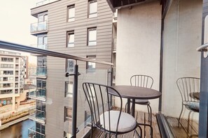 Deluxe Apartment, Private Bathroom (125) | Terrace/patio