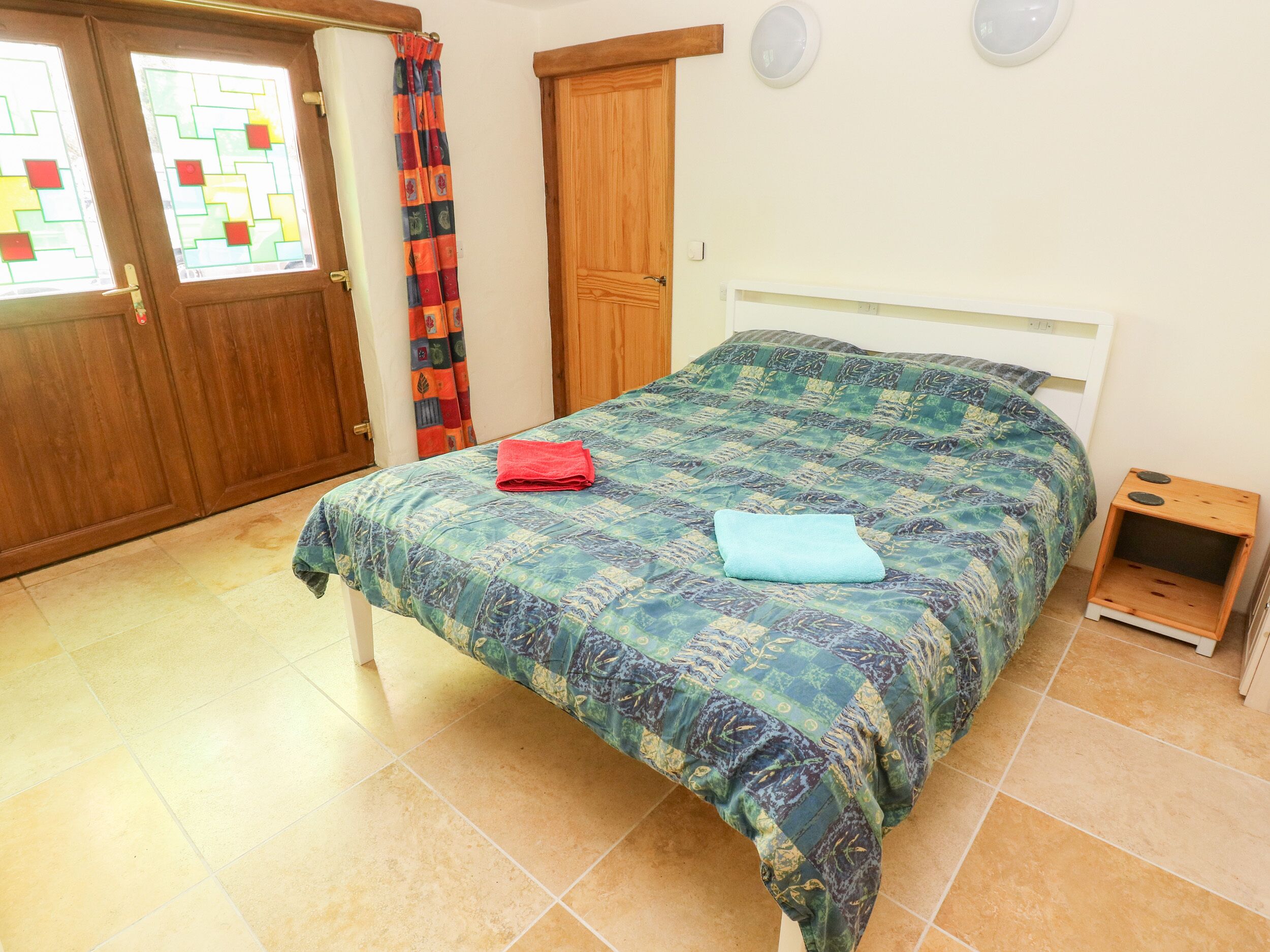 1 bedroom, individually decorated, individually furnished, free WiFi