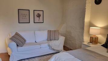 1 habitación, wifi gratis y ropa de cama