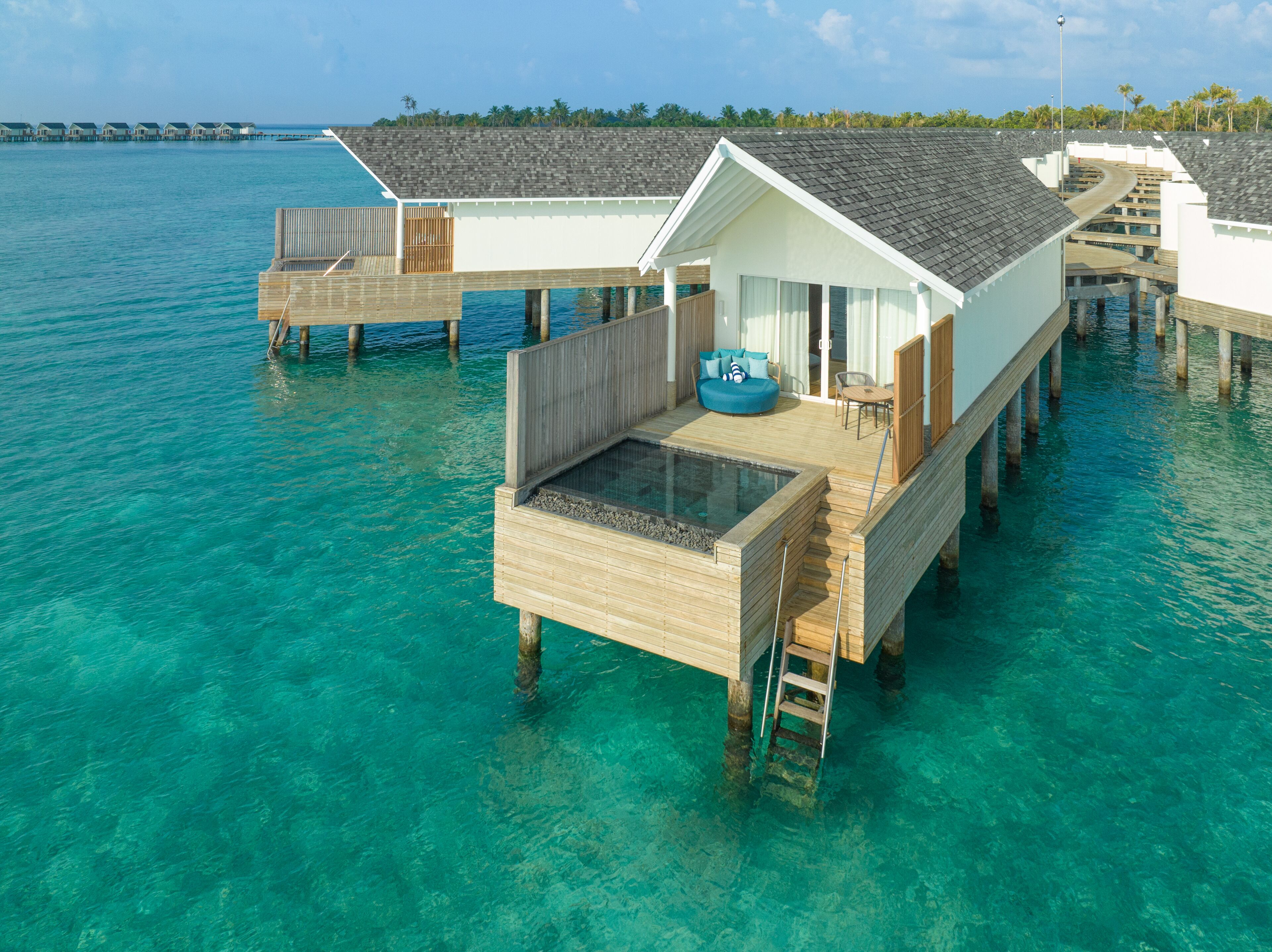 Egyptian cotton sheets, premium bedding, free minibar, in-room safe