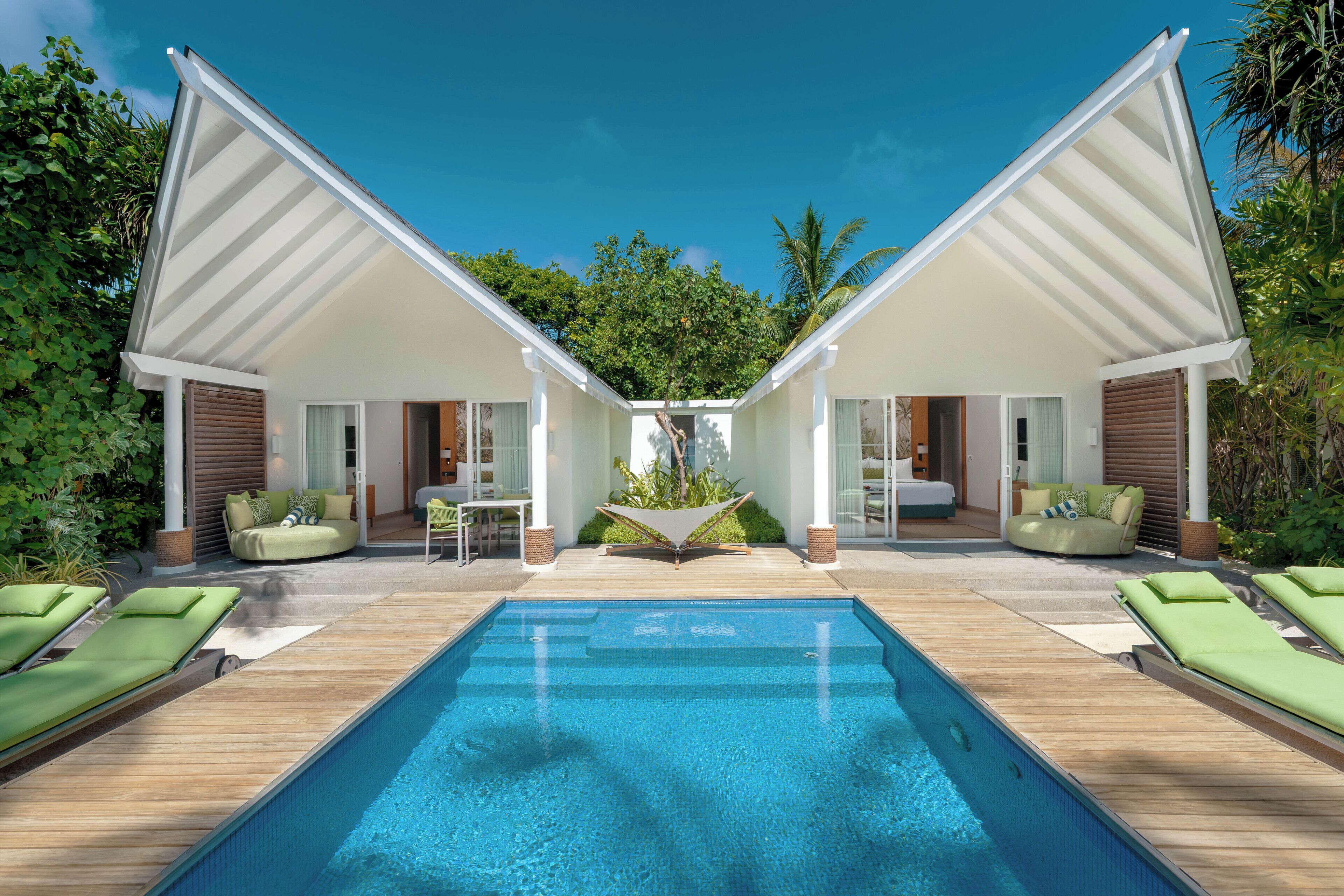 2 Bedroom Family Beach Villa with Pool | 埃及棉床单、高档床上用品、迷你吧（备有免费物品）、客房内保险箱