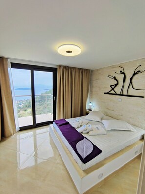 2 bedrooms