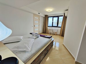 2 bedrooms