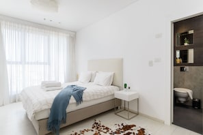 Luxury-Apartment | 3 Schlafzimmer, Bügeleisen/Bügelbrett, Babybetten, kostenloses WLAN