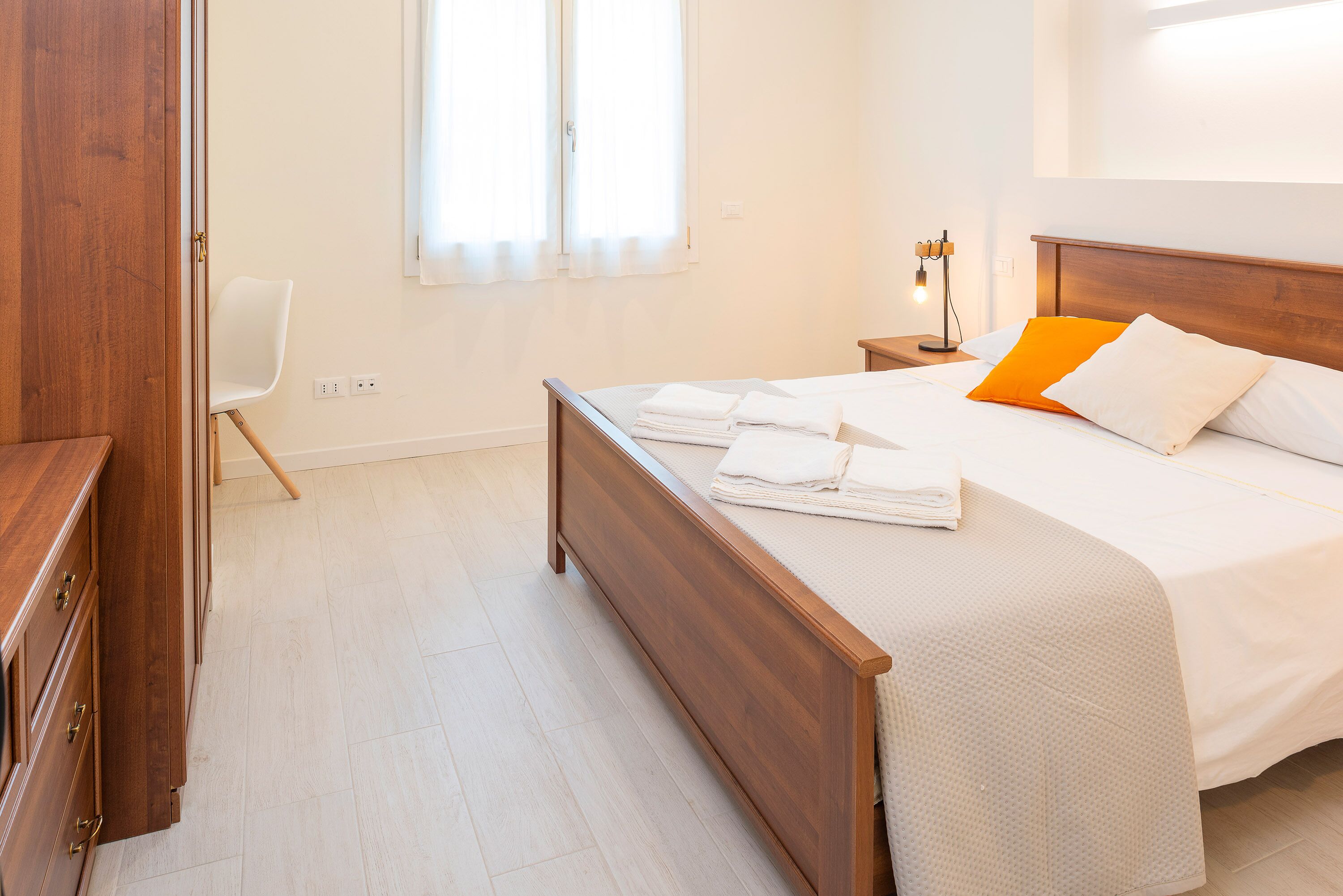 2 chambres, Wi-Fi gratuit, draps fournis