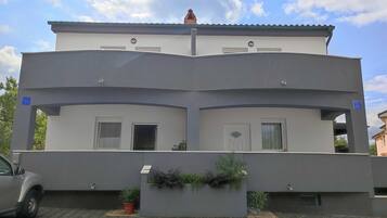 Departamento (Two Bedroom Apartment with Balcony an) | Exterior