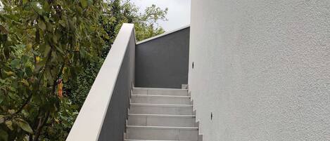 Apartment (Two Bedroom Apartment with Balcony an) | Property entrance