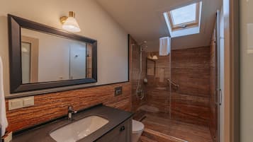 Panoramic Suite, 1 Bedroom | Bathroom | Shower, hydromassage showerhead, free toiletries, hair dryer
