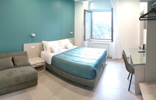 Minibar, in-room safe, desk, soundproofing