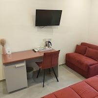 Camera Deluxe (Rubino/Smeraldo) | Minibar, in-room safe, desk, soundproofing